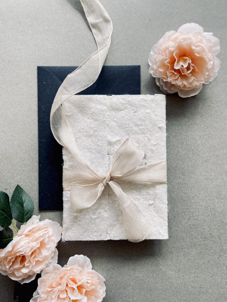 NATURFASERPAPIER EINBAND